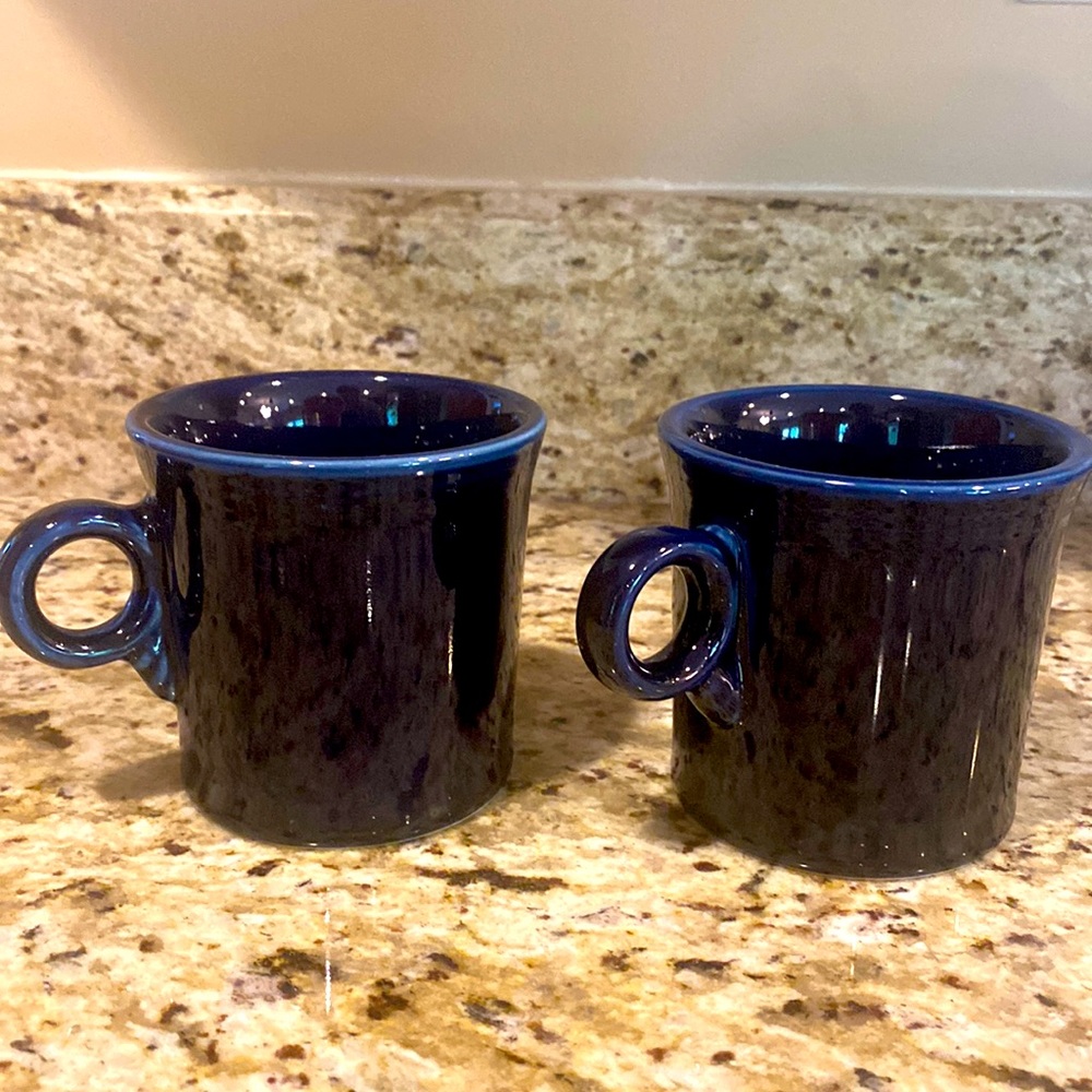 Set of two Fiesta coffee mugs with ring handle ☕️